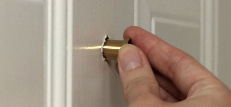 peephole door repair in Woodside